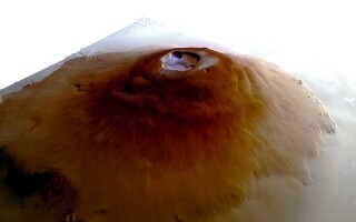 Ученые обнаружили иней на вулканах Марса, что может быть ключом к будущим исследованиям